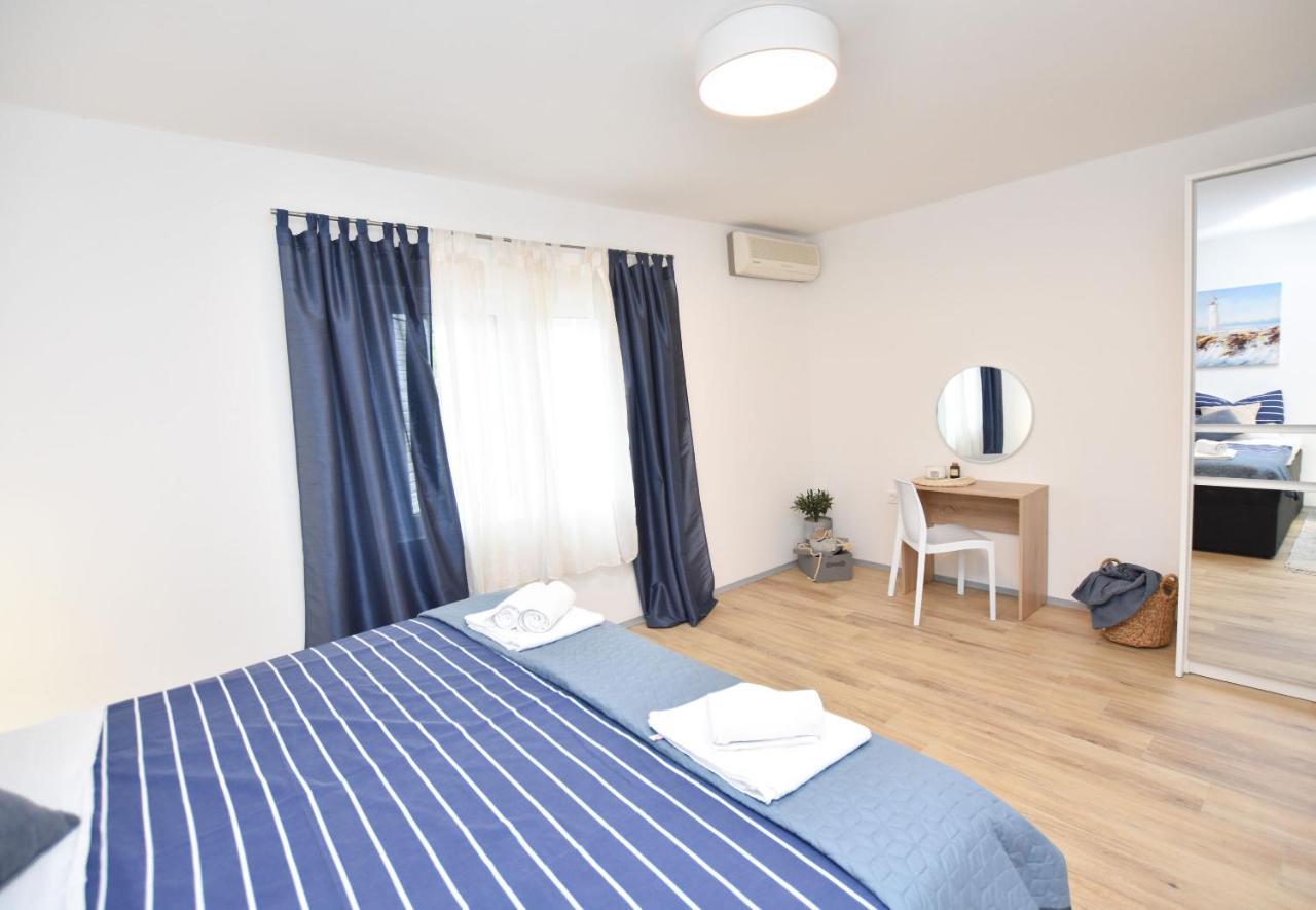 Apartment Palcic Primošten Buitenkant foto